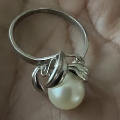 9mm Cultured  Pearl And Sterling Silver Size 8 
