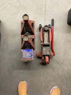 2 Ton Floor Jack - team mechanix