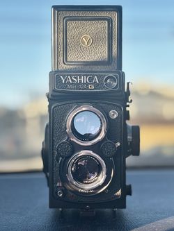 Yashica Mat 124 G