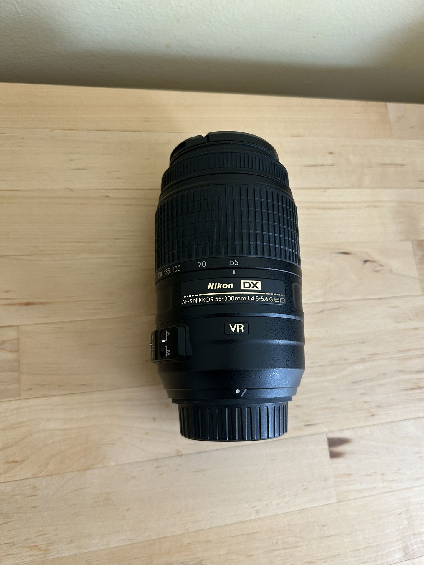 Nikon AF-S DX Nikkor 55-300mm f/4.5-5.6G ED VR