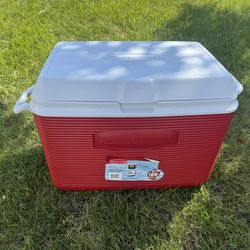 Rubbermaid Cooler - Used Twice
