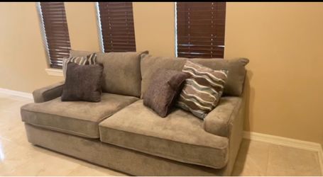 Love seat