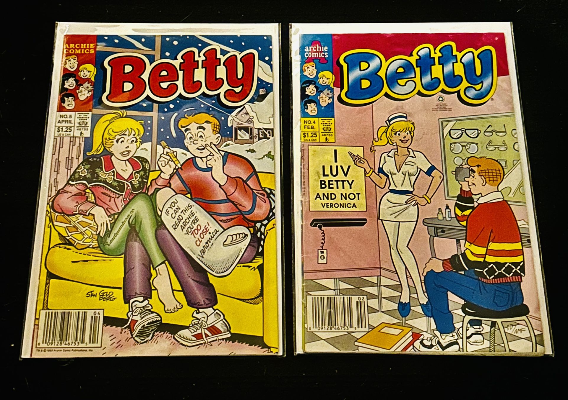 2x Betty Archie Comic Books 1992-93