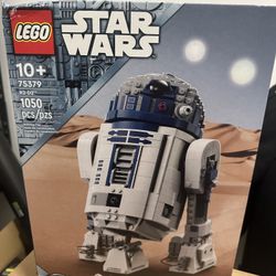 LEGO Star Wars R2-D2 Buildable Toy Droid for Display and Play 75379