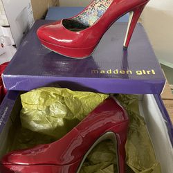 Red Madden Girl Pumps 