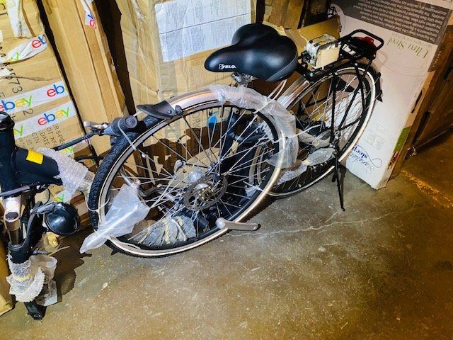 Velo FOREVER Electric Bicycle 24" Rims **Battery Not Included** 