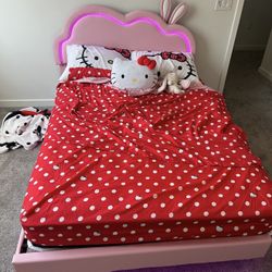 Hello Kitty Bed Set 