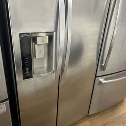 Refrigerator Fridge Refri Freezer 