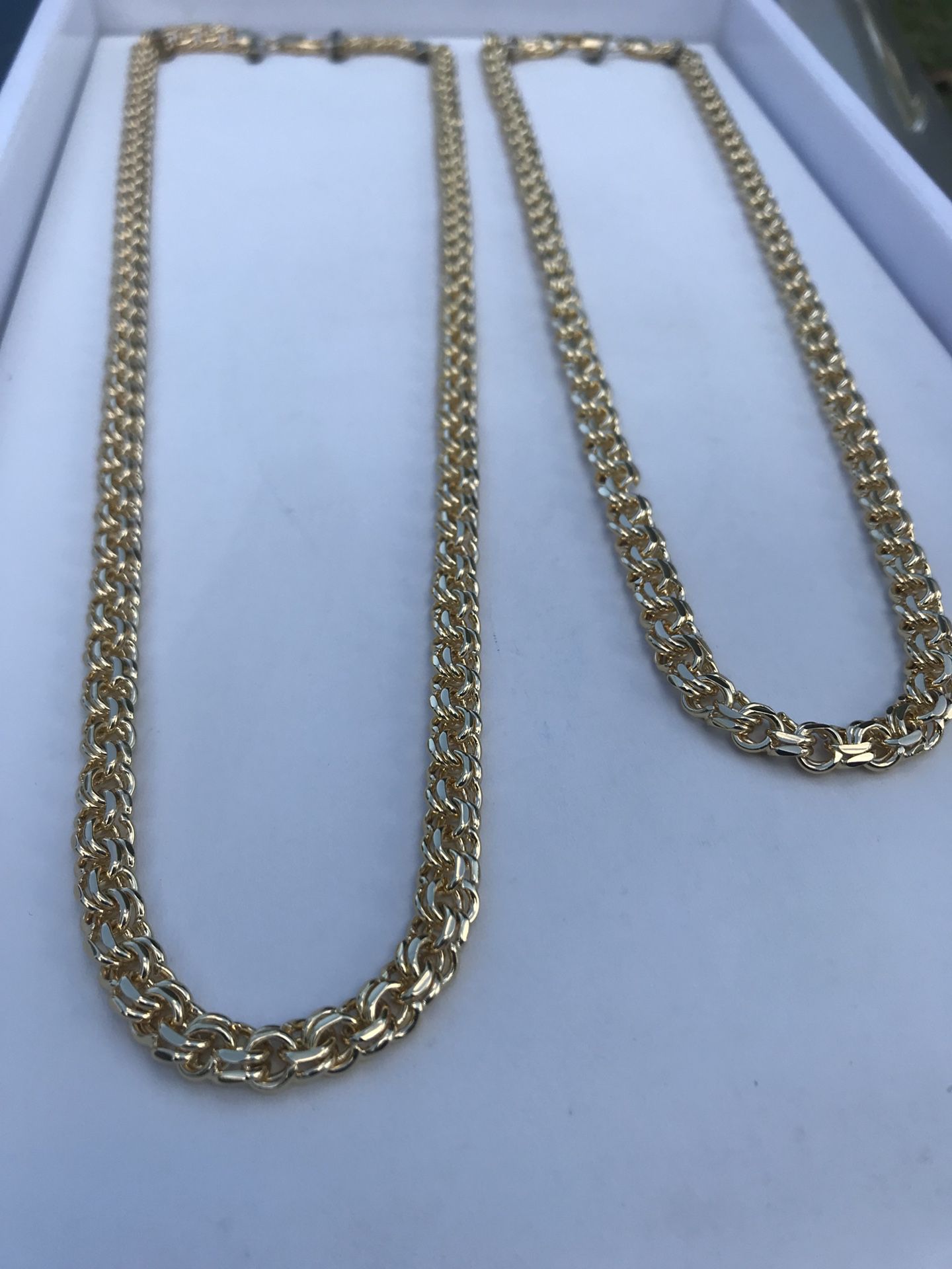 Louis Vuitton Cuban Gold Necklace 18 Inch for Sale in Friendswood, TX -  OfferUp
