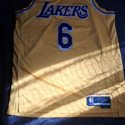 Lakers  Jursiy