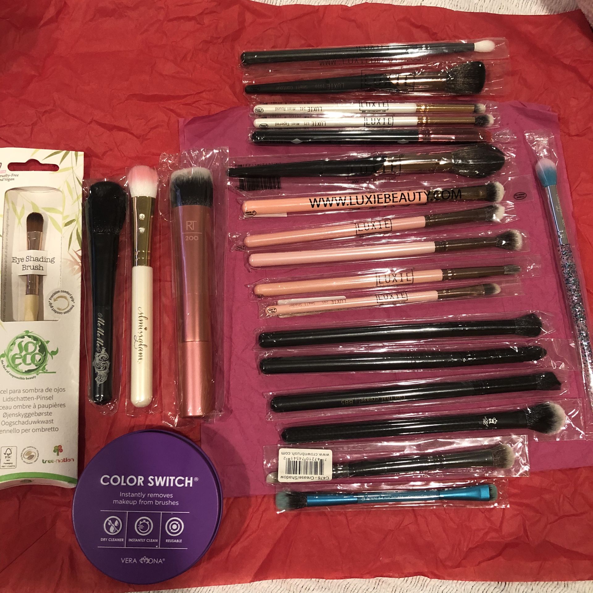 Makeup brushes bundle!!! $210.00 value