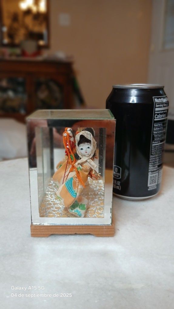 Vintage Japanese Geisha  Doll In A 4 In Glass Case
