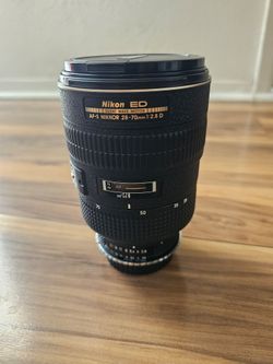 Nikon AF-S Nikkor 28-70mm f/2.8D ED Lens
