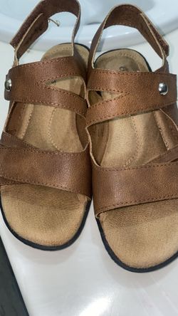Soft Style by Hush Puppies sandals in bronze