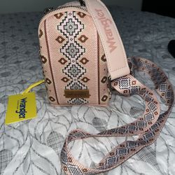 Wrangler Phone Crossbody Bag