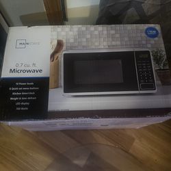 Microwave Oven 