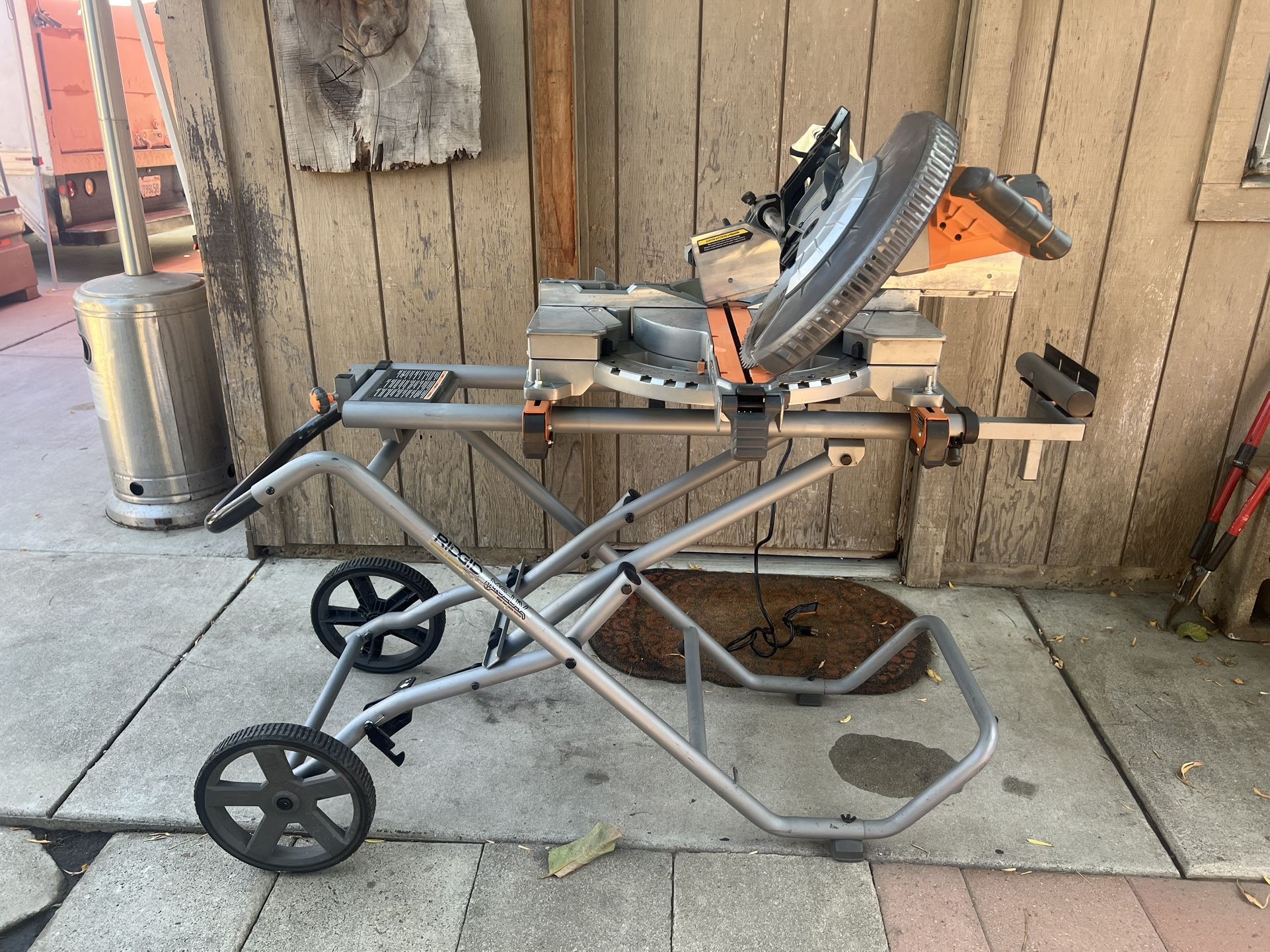 12” DUAL BEVEL SLIDING MITER SAW