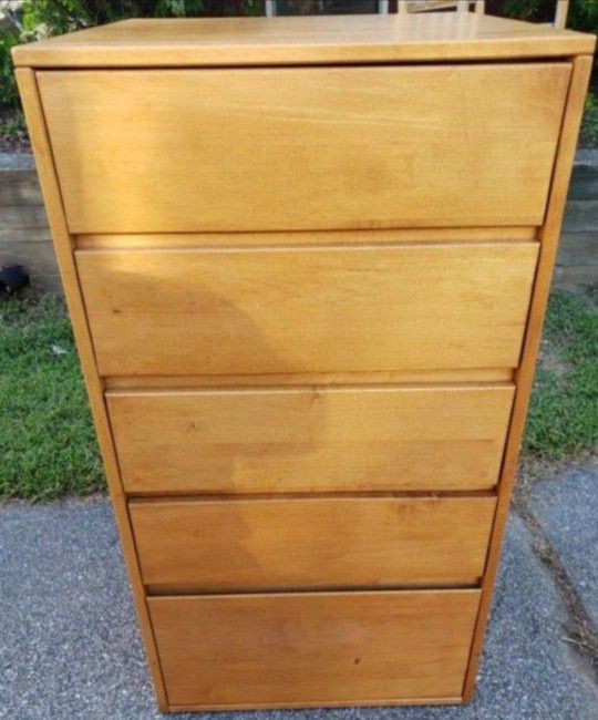 Solid Rock Maple 5 Drawer Dressers 50 Available 