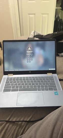 HP Chromebook x360 14” Touchscreen – Like New