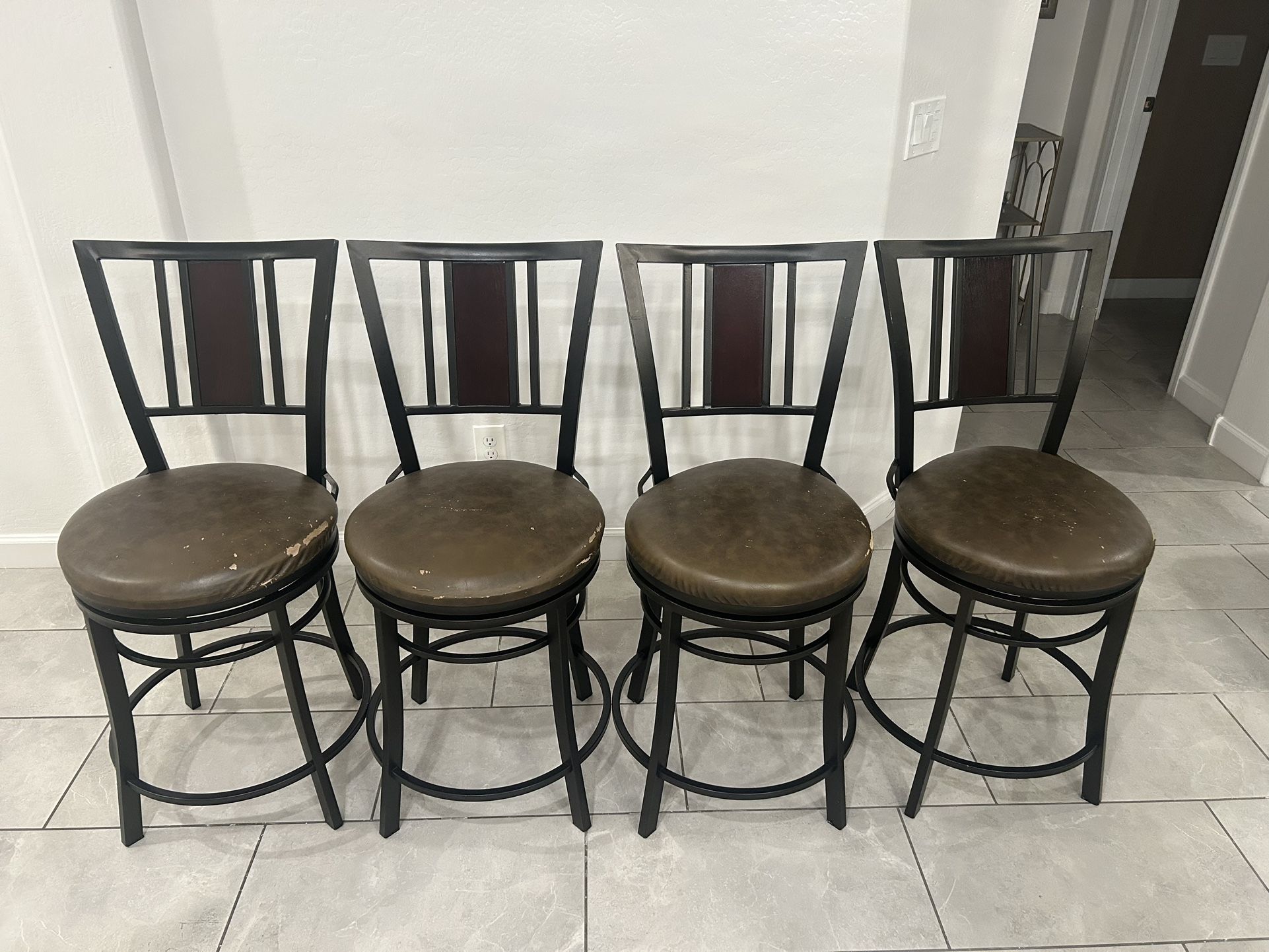 Kitchen Island Chairs - A Set Of 4