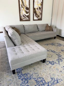 Z Gallery L shape sectional w chaise 🛻Delivery Available 🛻
