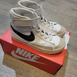Nike Shoes 13.5 Kids 