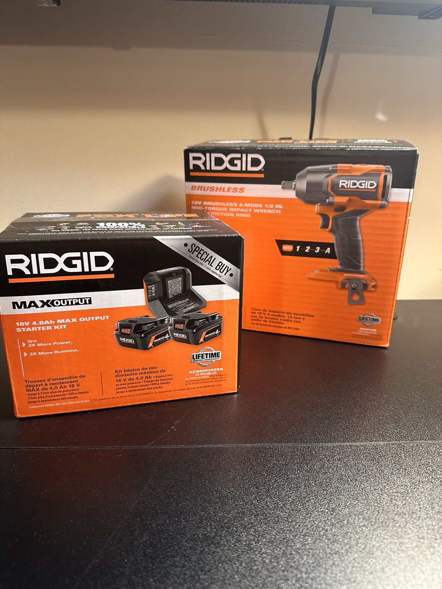Ridgid impact wrench And 2 batteries