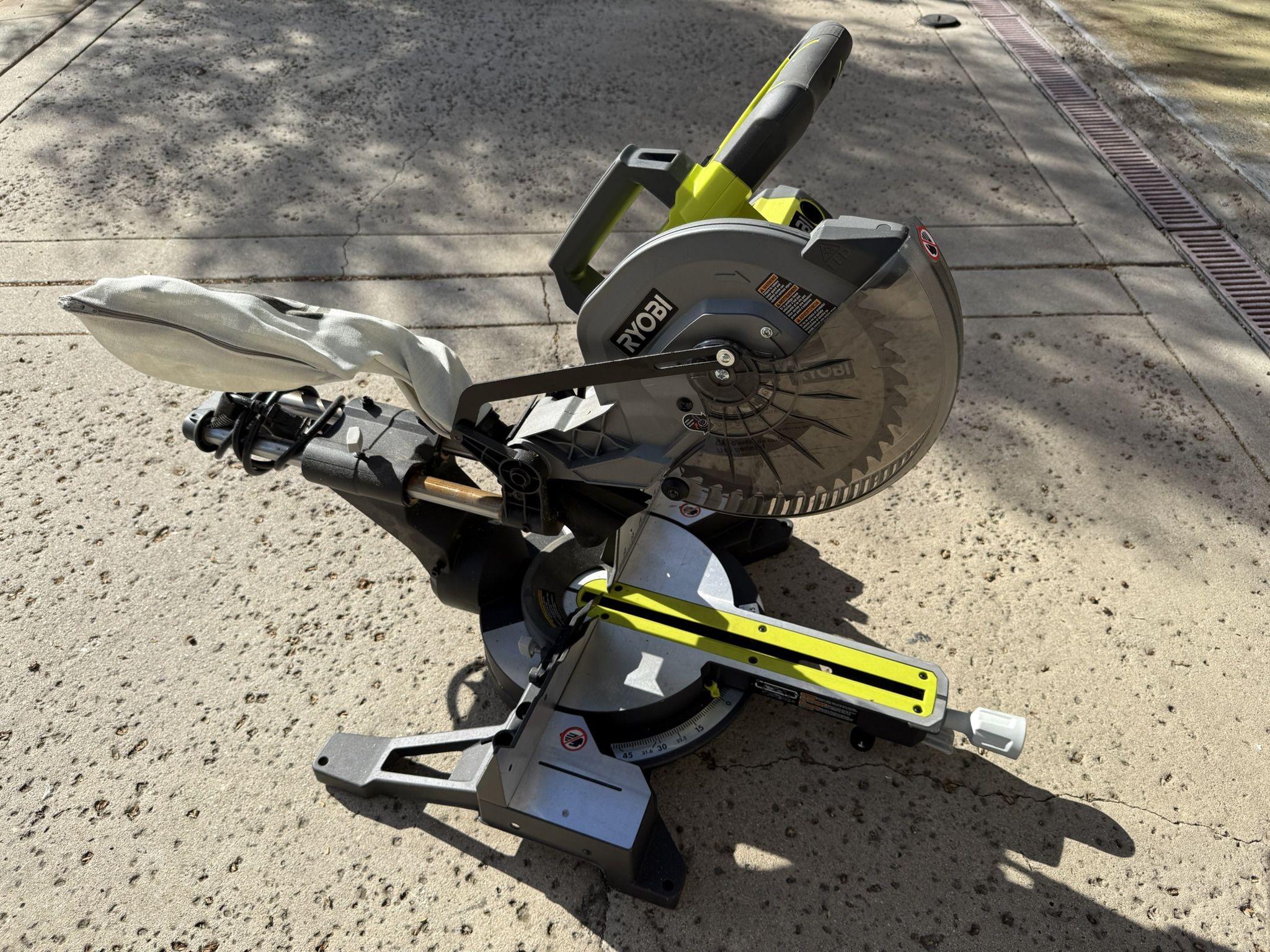Ryobi 10in Sliding Miter Saw