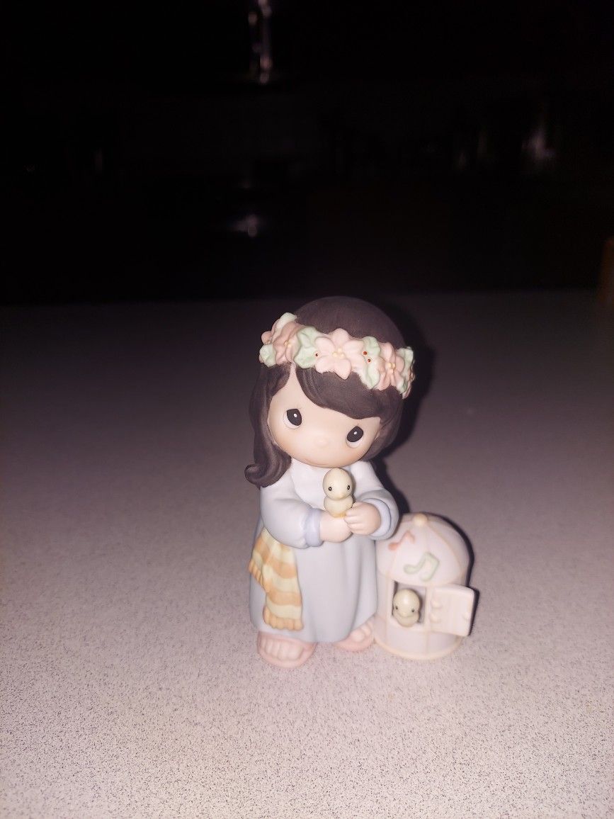 VINTAGE 1996 PRECIOUS MOMENTS ALL SING HIS PRAISES #184012