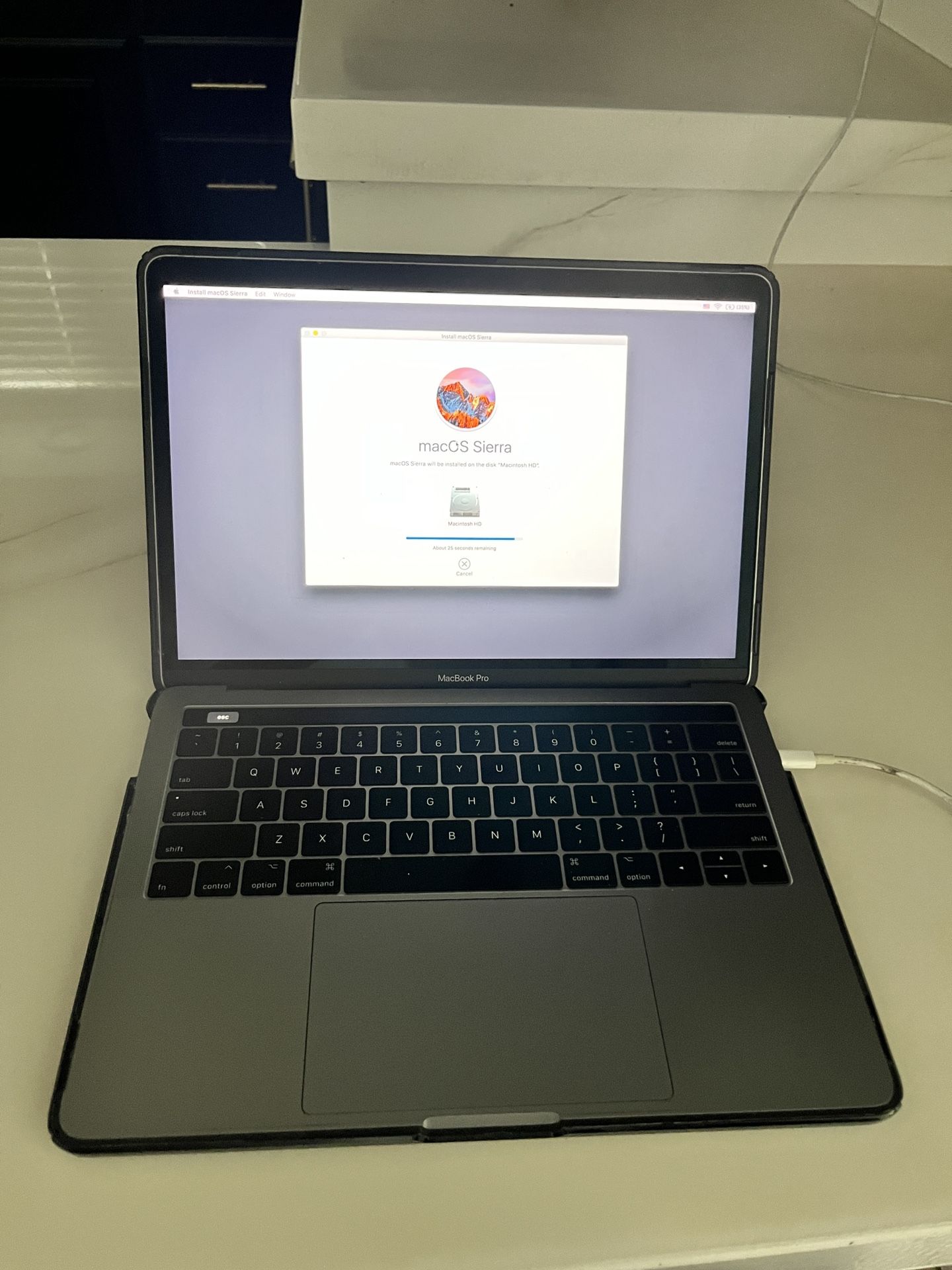 MacBook Pro 13 Inch A1706