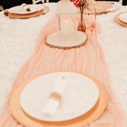 6 Pink cheesecloth table runners (New)