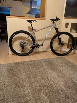 Salsa Hardtail Mountain Bike