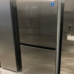 Bottom Freezer Refrigerator 