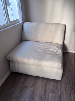 Center piece of a 3 piece couch