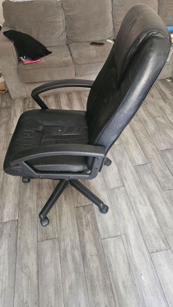 Computer Chair for Free