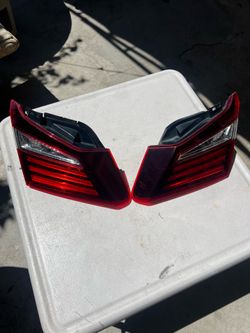 Honda accord rear taillight