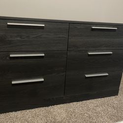 ***Brand New****  Beautiful Grey Dresser 