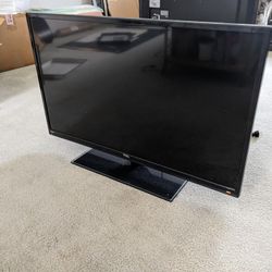 32" LED Flat Screen 720p TV (TCL)