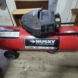 Gently used Husky 19gallon air compressor