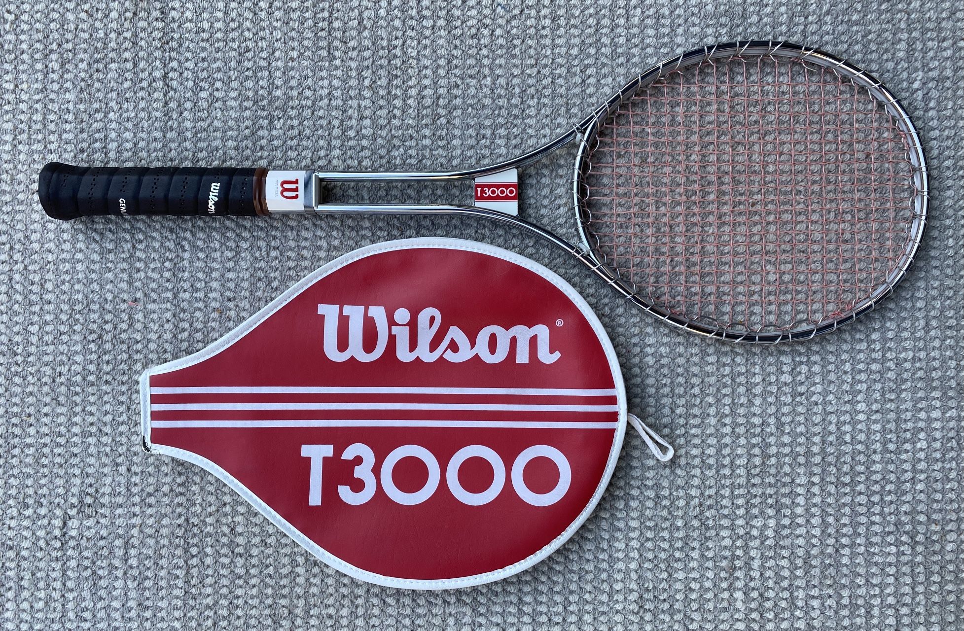 Wilson T300 Tennis Racket