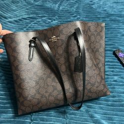 COACH Tote Bag W/ Wallet 