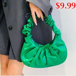 Women’s Purses ,hats And More !
