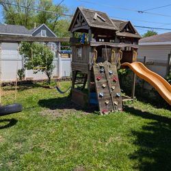 Wooden Player With Swings And Fort 