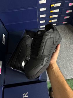 Dior B 57s
