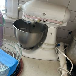 Kitchen Aid Stand Mixer