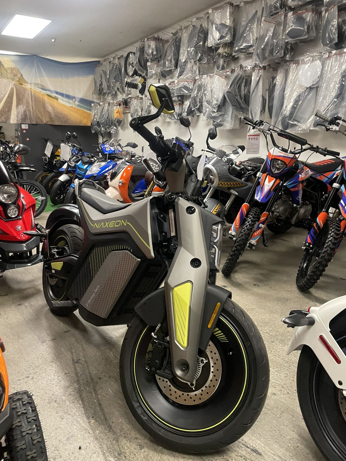 Naxeon Iam Pro 2025 On Sake At Turbopowersports Com Demo Model 222 Miles