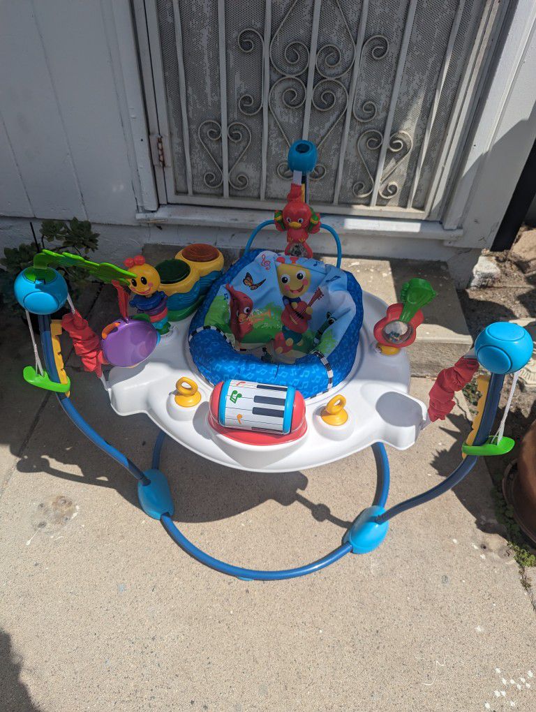 Baby Bouncer With Toys 