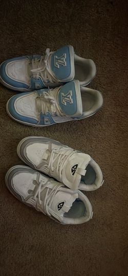 2 pairs of shoes