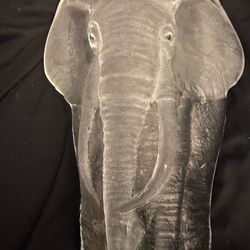 Beautiful Mats Jonasson Sweden Engraved  Elephant Sculptures