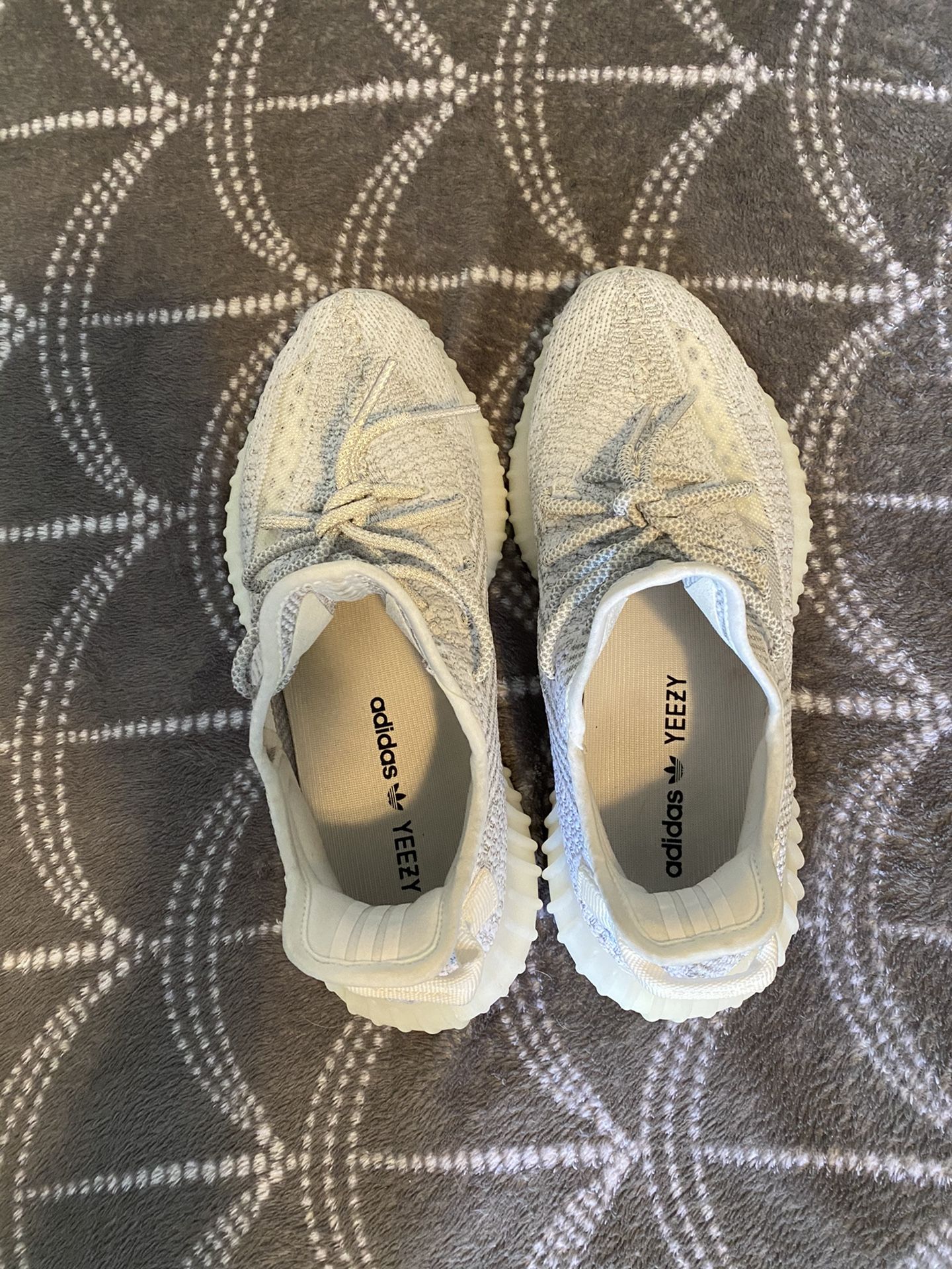 Yeezy boost 350 v2 static reflective